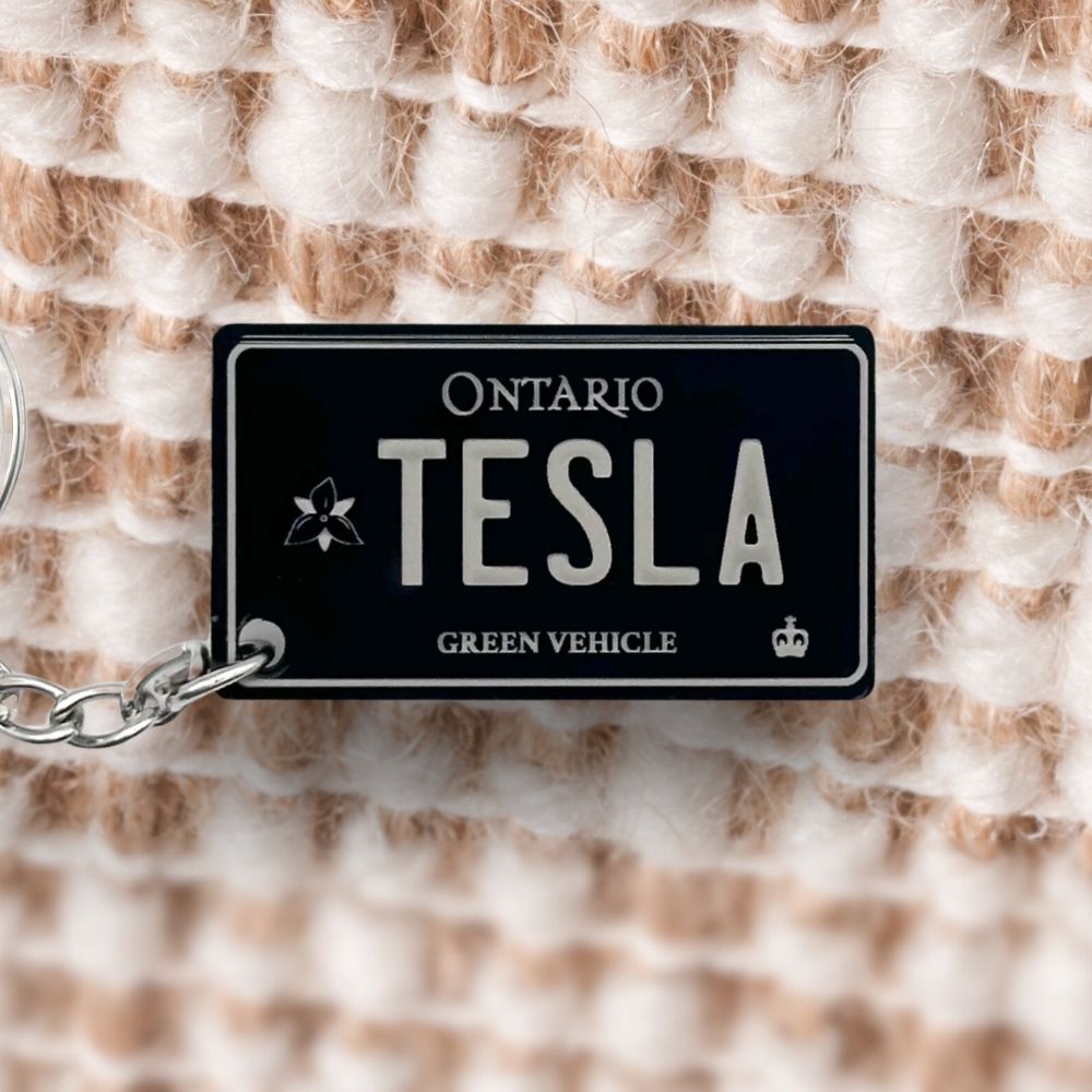 Ontario Green Vehicle License plate keychain for Tesla - Harkak Creative